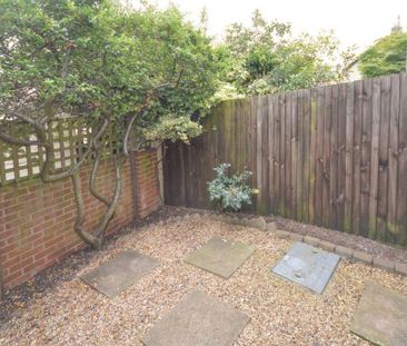 2 bedroom house to rent - Photo 1