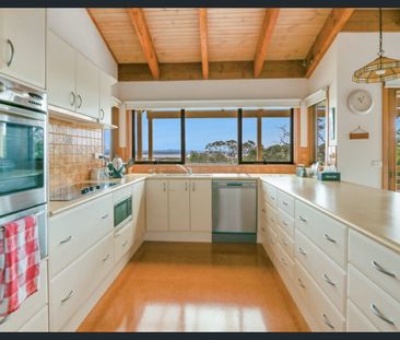 BEAUTIFUL HOME WITH VIEWS OF LAKE KING - Photo 6