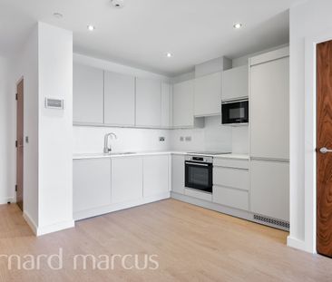 Sutton Court Road, Sutton - Photo 3