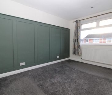 3 bedroom end of terrace house to rent - Photo 5