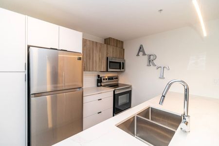 Devonshire Avenue - Photo 4