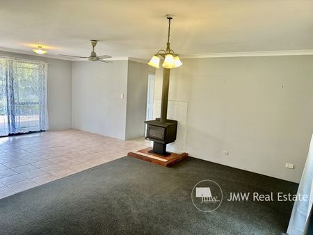 RURAL RETREAT - Photo 3