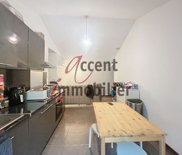 Caumont, centre : Maison de village T4 rénovée 99 m² avec terrasse ... - Photo 6