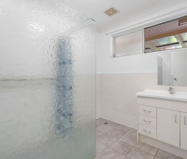 Spacious 4-Bedroom Family Home with Study, Extra Rumpus/Workshop & ... - Photo 3