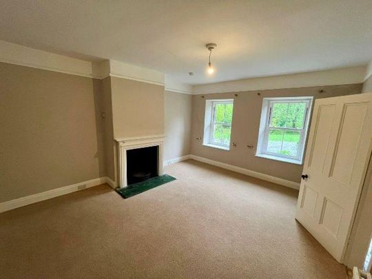 4 bedroom barn conversion to rent - Photo 1