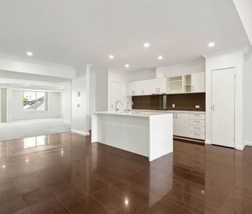 MODERN TWO-STOREY LIVING IN A GREAT MANDURAH LOCATION - Photo 5
