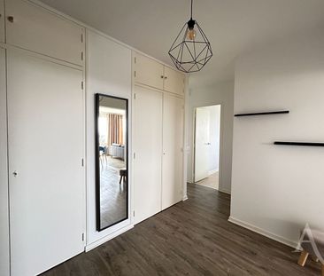 Location Appartement 3 pièces 75m² - Photo 4