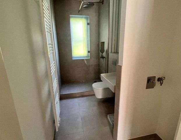 WE 12; VH 4. OG mitte: Hochwertig modernisierte Wohnung in urbaner Umgebung - Photo 1