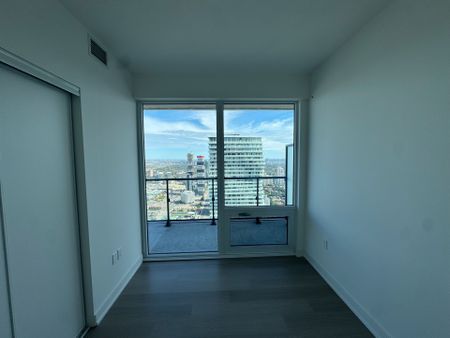 For Lease - 448 Burnhamthorpe Road Unit# 5805, Mississauga, Ontario - Photo 3