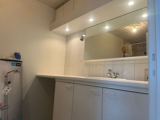 Centraal Gelegen 1 slaapkamerappartement met ruim terras en garage - Foto 1