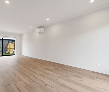 Brand new townhouse! - Photo 2