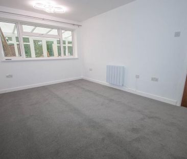 2 bedroom maisonette to rent - Photo 3