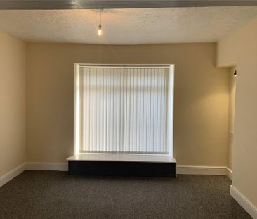 4 bedroom terraced house to rent - Photo 3