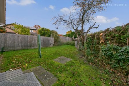 2 bedroom bungalow to rent - Photo 2