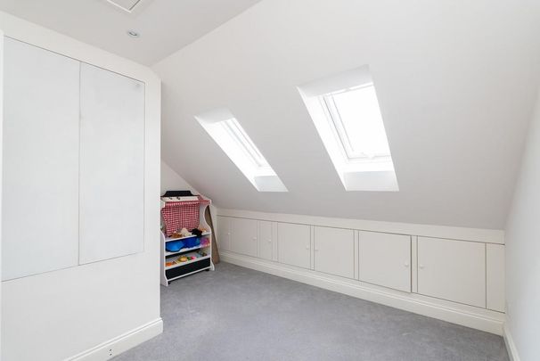 3 bedroom terraced house to rent - Photo 1