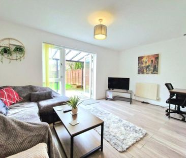 Vulcan Drive, Bracknell, RG12 - Photo 4