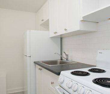 Perfectly Located in Centretown Ottawa - Central AC included in the... - Photo 4