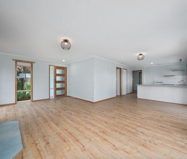 Cute and Comfortable Home in Tranquil Setting - Photo 3