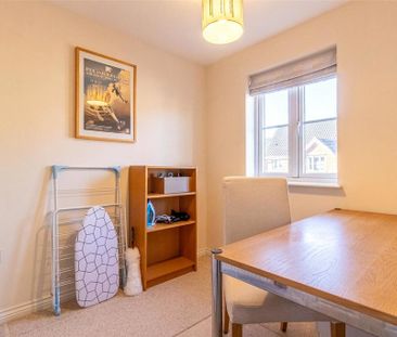 3 bedroom end of terrace house to rent - Photo 6