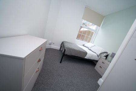 Student Apartment 3 bedroom, Broomhall, Sheffield - Photo 5