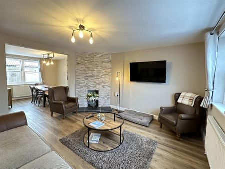 3 bedroom house to rent - Photo 2