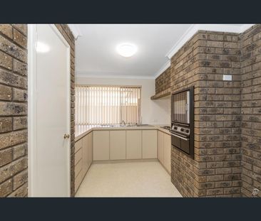 5A Teece Place, Hamilton Hill, WA 6163 - Photo 6