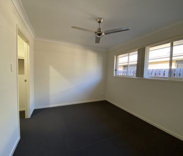 Peaceful & Perfectly Positioned Duplex - Photo 3