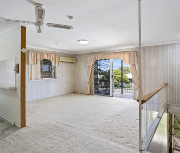 173 Macdonnell Road, - Photo 6