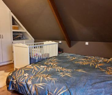 Volledig gerenoveerde woning met carport en tuin in Zelzate! - Photo 4