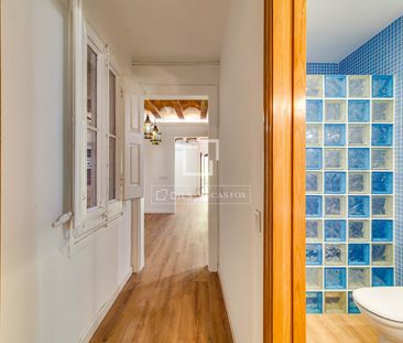 Bright, renovated apartment for long-term rent in the heart of El Born - Photo 1