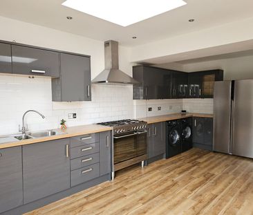 4 Bed End Terrace, Buckfast Road, SM4 - Photo 4