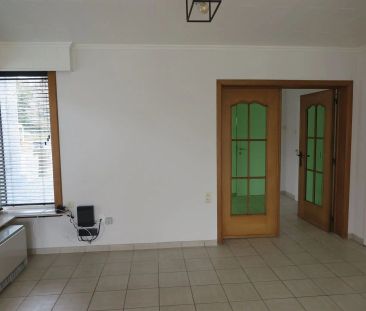 Gezellig 2-slaapkamerhuis in Bassevelde met tuin - Photo 2