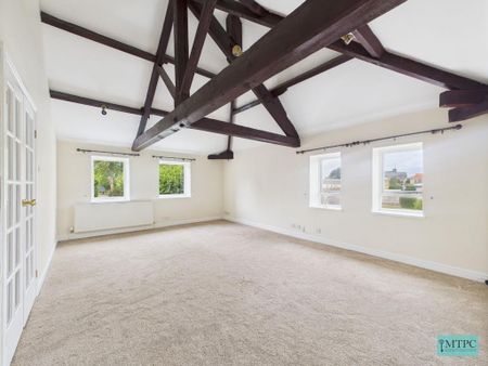 4 bedroom townhouse to rent - Photo 2