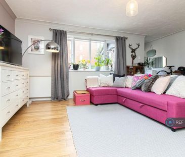 2 bedroom terraced house to rent - Photo 2