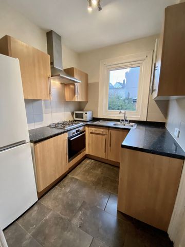 4 bedroom house share to rent - Photo 2