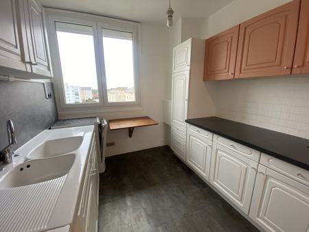 Location Appartement 4 pièces 61m² TROYES 10000 - Photo 4