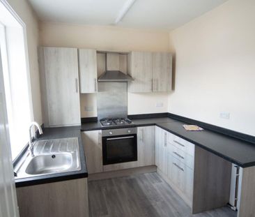 Long Lane, Huddersfield, West Yorkshire, HD5 9LH - Photo 2