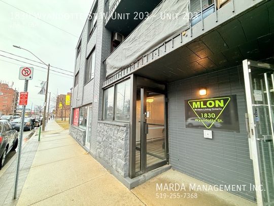 FULLY RENOVATED 1-BEDROOM / 1-BATH APARTMENT IN WEST WINDSOR + HYDRO - Photo 1