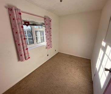 Thistle Close - Photo 1