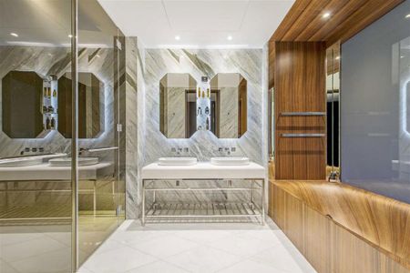 4 bedroom flat to rent - Photo 5