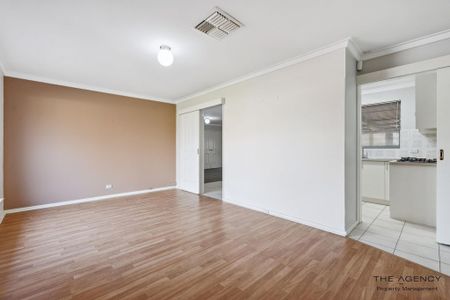 Spacious & Functional 3-Bedroom Home in Girrawheen - Photo 2