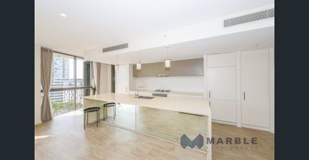 Oversized 3 bedroom apartment with double parking – 216sqm on title - Photo 5