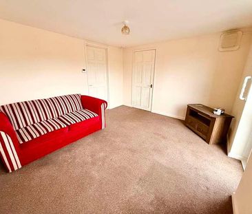 Glenview, Abernant Road, Markham, Blackwood, NP12 - Photo 1