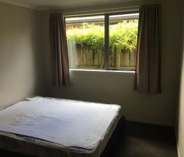 Chic 1BR Unit w/ Courtyard & Parking! - Photo 5