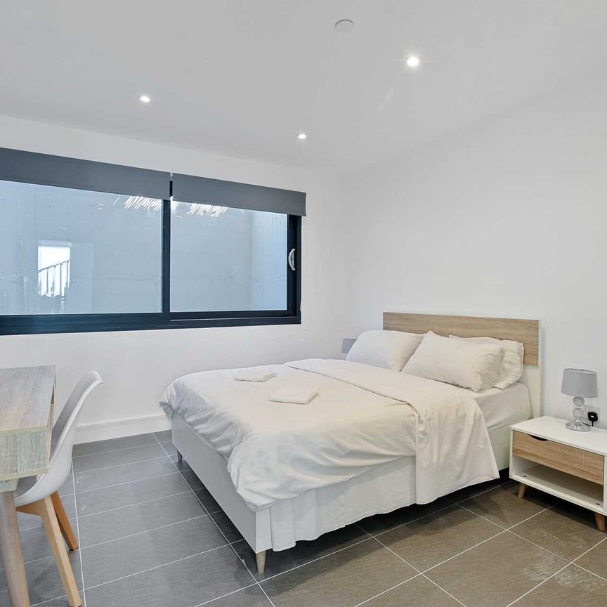 Crescent Road, Cowley, Oxford, OX4 - Photo 1