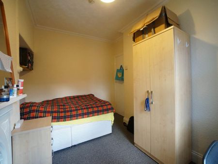 19 Friars Road - Photo 2