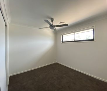 FAMILY HOME IN GATED COMMUNITY - Photo 2