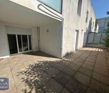 Location Appartement 3 pièces 64m² MIRAMAS 13140 - Photo 2