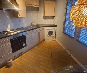 2 Bed - 326 Whitehall Road, Leeds - LS12 5NP - Professional - Photo 4