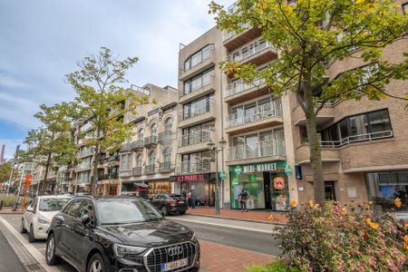 Ruim appartement in de Lippenslaan te Knokke - Photo 2